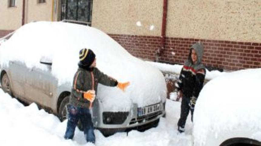 Bayburt&rsquo;ta Eğitime 1 G&uuml;n Ara Verildi