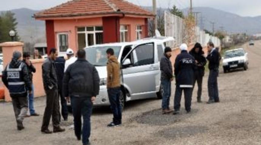 D-100 Karayolunda Ka&ccedil;ak&ccedil;ılara Darbe