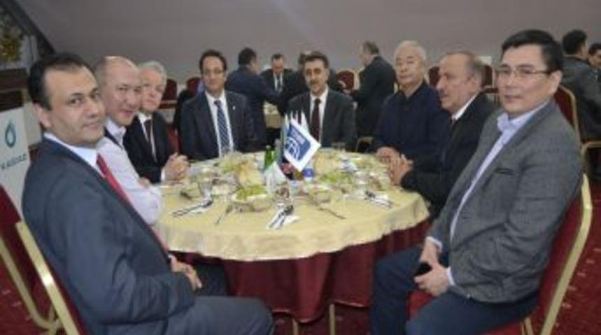 Kazak Iş Adamı Heyeti, KASİAD'ı Ziyaret Etti