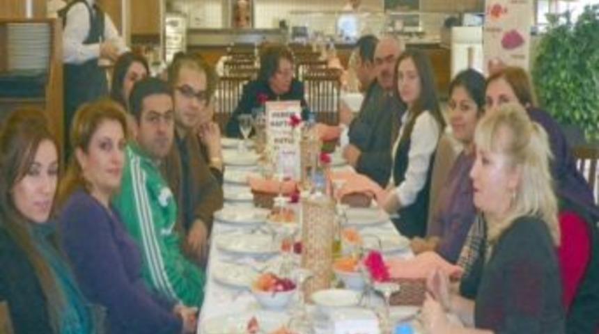 Verem Savaş Derneği&rsquo;nden Dispanser Personeline Yemek