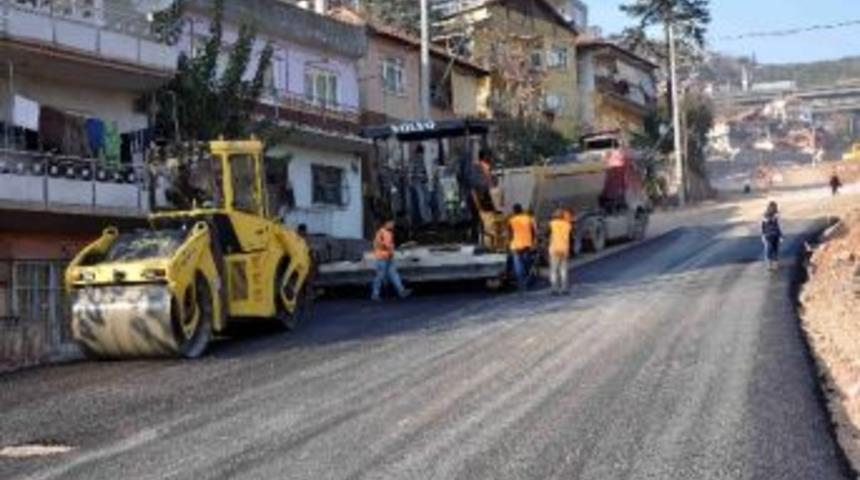 Caddelerde Asfalt &Ccedil;alışmaları S&uuml;r&uuml;yor
