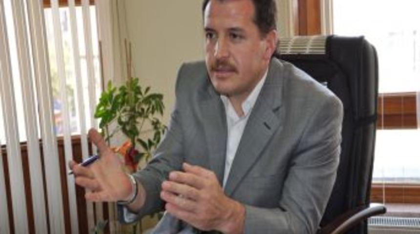 Eğitim-Bir-Sen: Milli Eğitim Bakanlığı '100 Temel Eseri' G&ouml;zden Ge&ccedil;irmeli