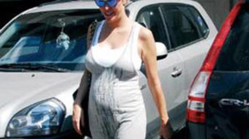 Ayşe bebek eve geliyor