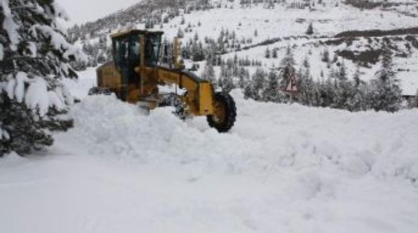 Niğde&rsquo;de 14 K&ouml;y Yolu Kapalı