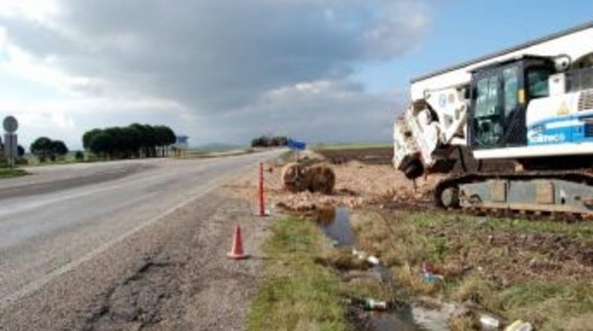 G&ouml;nen'de K&ouml;pr&uuml;l&uuml; Kavşak İnşaatı Başladı
