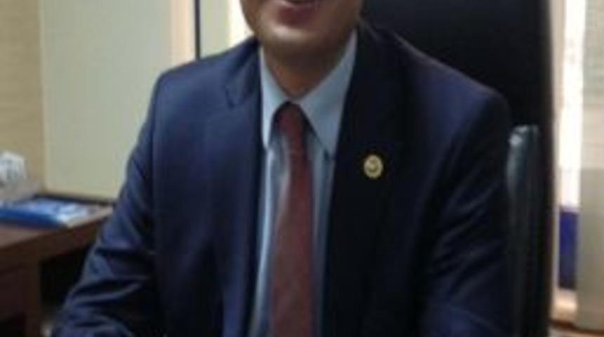 Ak Parti&rsquo;li &Ouml;zt&uuml;rk: "polis M&uuml;d&uuml;r&uuml; İle Tartışmamız, Fır&ccedil;a Atmamız S&ouml;z Konusu Olmadı"