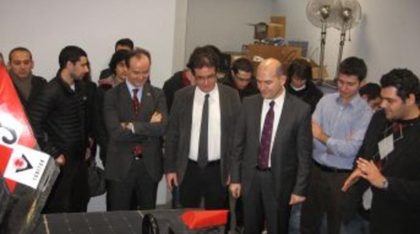 S&uuml;leyman Soylu'dan G&uuml;neş Arabalarına Destek