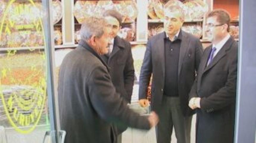 Chp'den Kayısı Esnafına Ziyaret