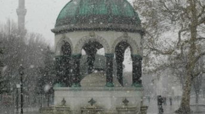 Tarihi Yarımada'da Kar Manzaraları