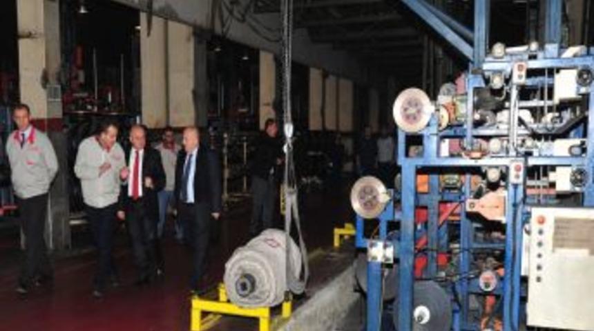 Vali &Ccedil;akacak PETLAS&rsquo;ı Ziyaret Etti
