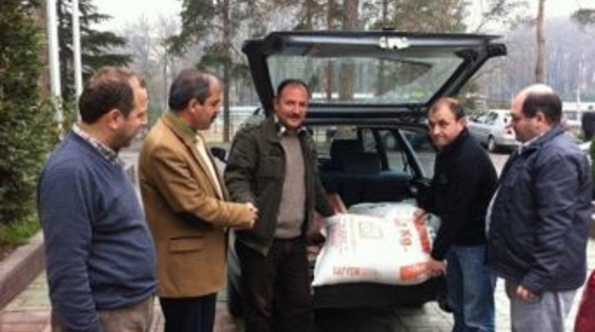 Yem Bağışları Devam Ediyor