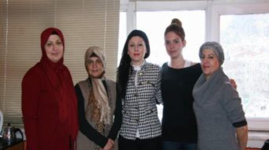 Mhp Kadın Kollarından İha&rsquo;ya Ziyaret