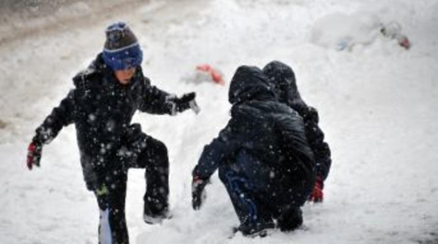 G&uuml;m&uuml;şhane&rsquo;de Kar Tatili Uzatıldı