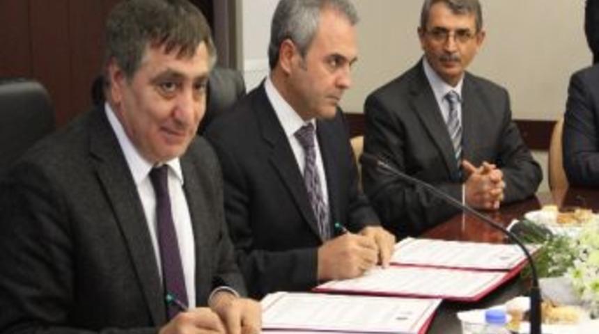 Tıp Fak&uuml;ltesi&rsquo;nin Protokol&uuml; İmzalandı