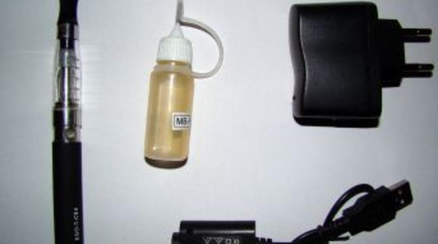 Gofret Kutularından Elektronik Sigara &Ccedil;ıktı