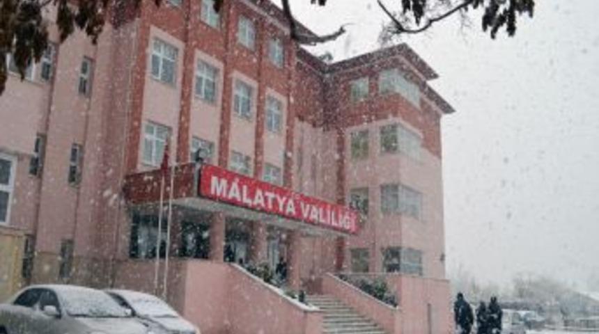 Malatya'da 229 K&ouml;y Yolu Kapandı