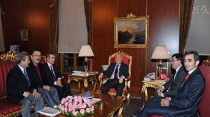 TBMM Başkanı &Ccedil;i&ccedil;ek, Yozgat Heyetini Kabul Etti