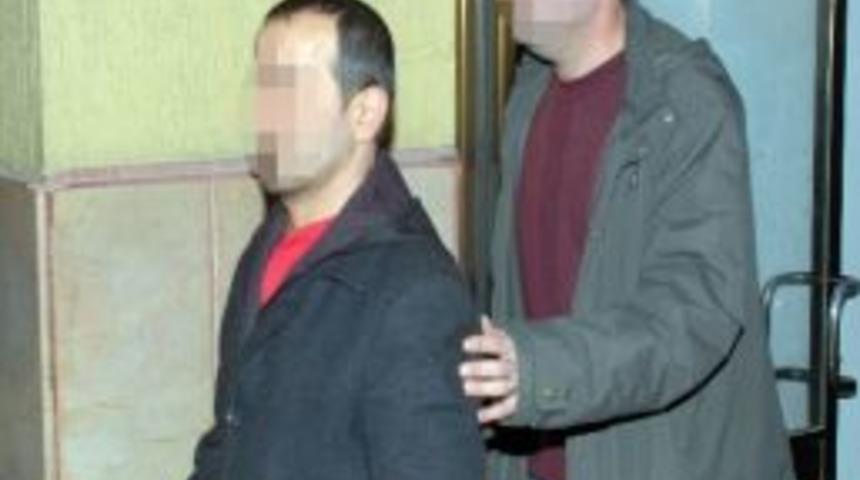 Silah Ka&ccedil;ak&ccedil;ılığına 3 Tutuklama