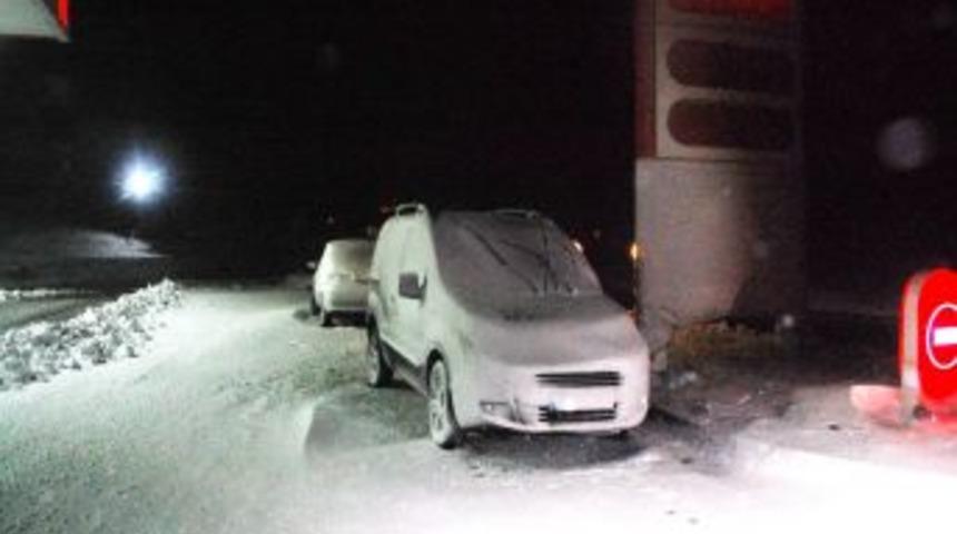 Yalova&rsquo;da Kar M&uuml;cadelesi Devam Ediyor