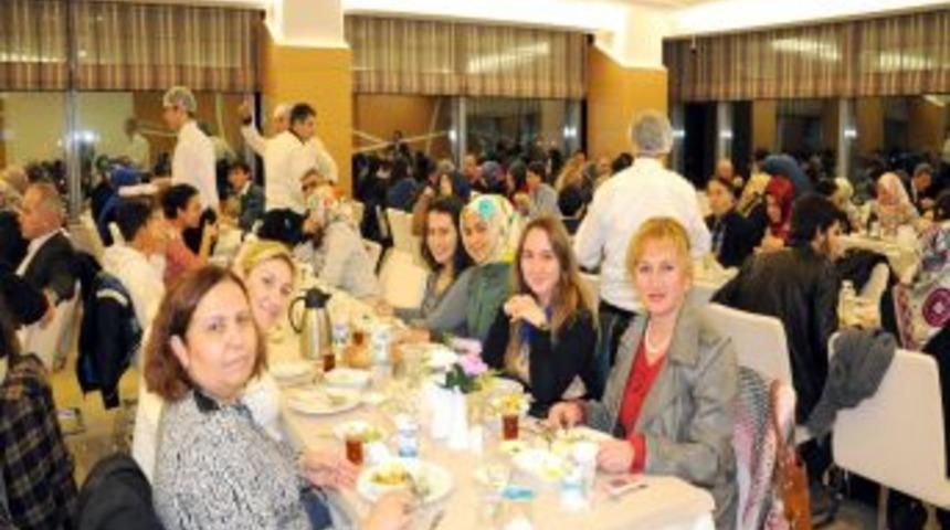 Şifa &Uuml;niversitesi, &Ouml;ğrencilerinin Aynı Okulda &Ouml;ğretim G&ouml;revlisi Olmasını Istiyor