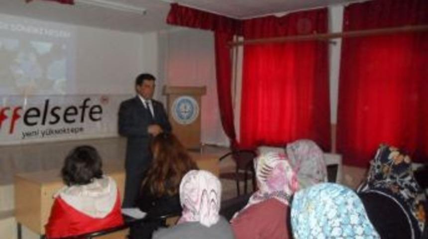 Sandal Cumhuriyet İlk&ouml;ğretim Okulu'nda Ergen Eğitimi Verildi