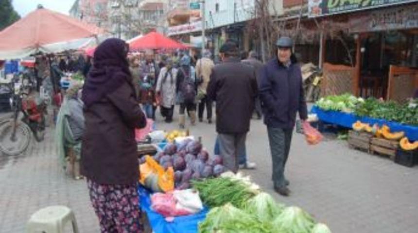 Lapseki Halk Pazarında Yeni D&uuml;zenleme