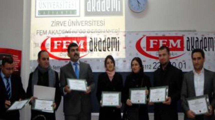 Diyarbakırlı Kursiyerler, Aile Danışmanlığı Sertifikasını Aldı
