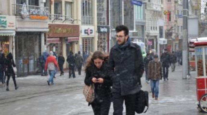 Taksim'den Kar Manzaraları