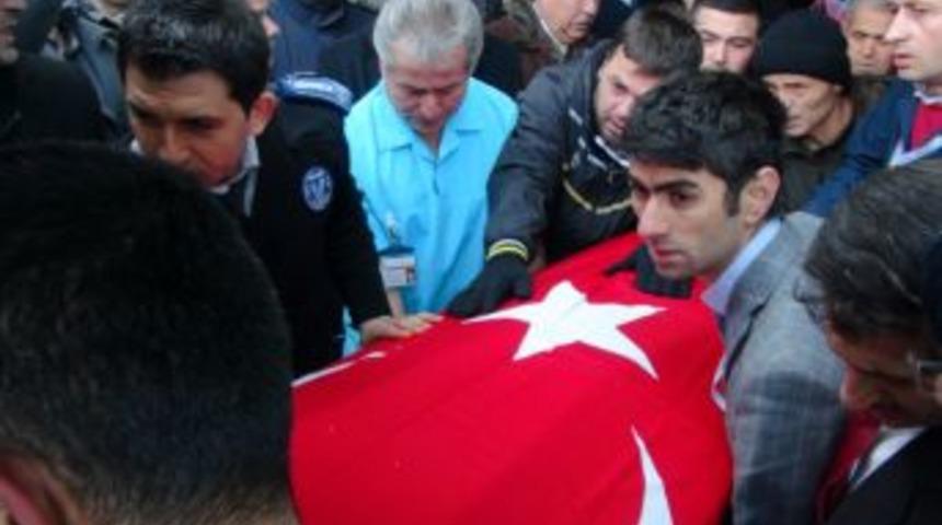 5 Madencinin Cenazesi Ailelerine Teslim Edildi