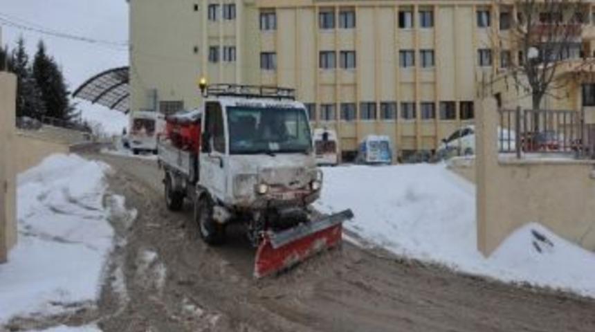 Boz&uuml;y&uuml;k Beyazlara B&uuml;r&uuml;nd&uuml;