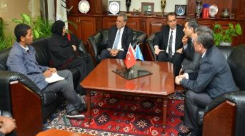 Somalili Bakan Ahmed İzmir'de