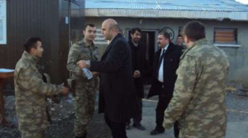 Başkan T&uuml;rkan&rsquo;dan Ermenistan Sınırındaki Mehmet&ccedil;iğe Ziyaret