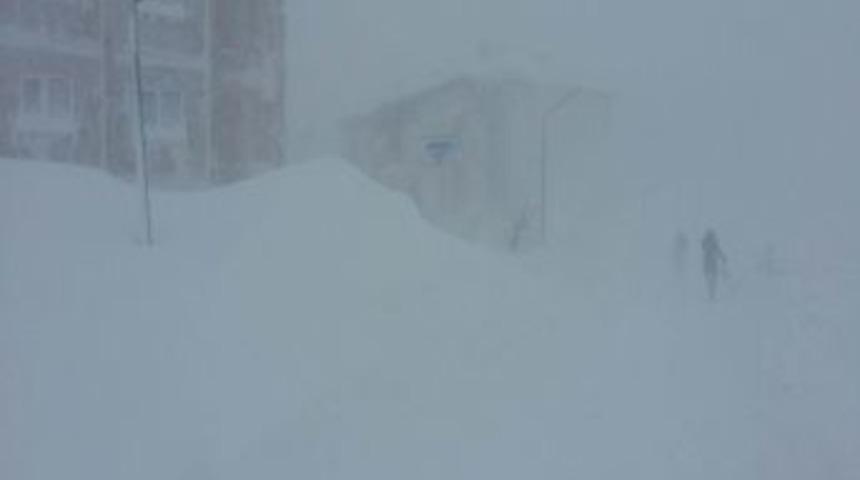 Bitlis'te Hayat Durma Noktasına Geldi