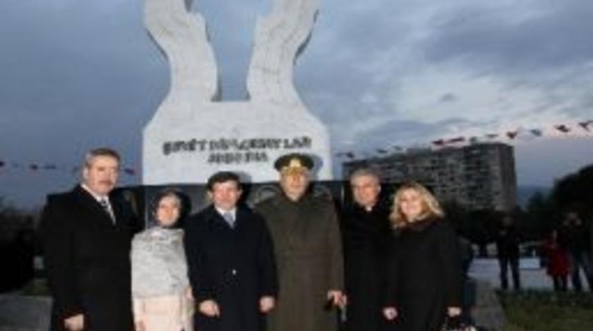 Bakan Davutoğlu&rsquo;ndan Başkan Durak&rsquo;a Teşekk&uuml;r