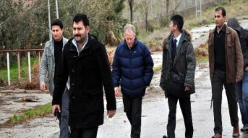 Japon Heyeti Suriye Sınırında İncelemelerde Bulundu