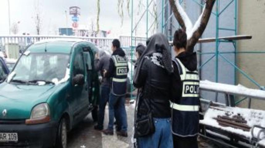 Almancayı Iyi Bilen &Ccedil;ift, Alman Vatandaşlarını Dolandırdı