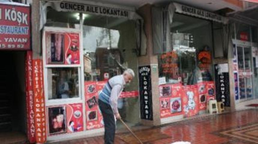 &Ccedil;aycuma'da Esnaftan Kar Temizliği