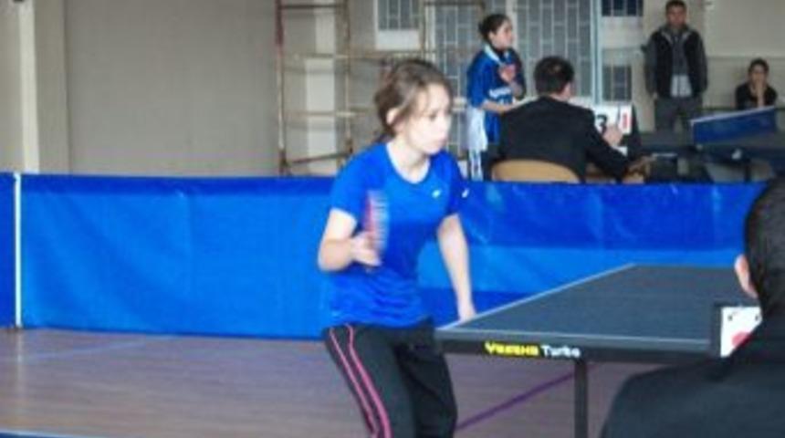 Lapsekili &Ouml;ğrenciler Masa Tenisinde İl Şampiyonu Oldu