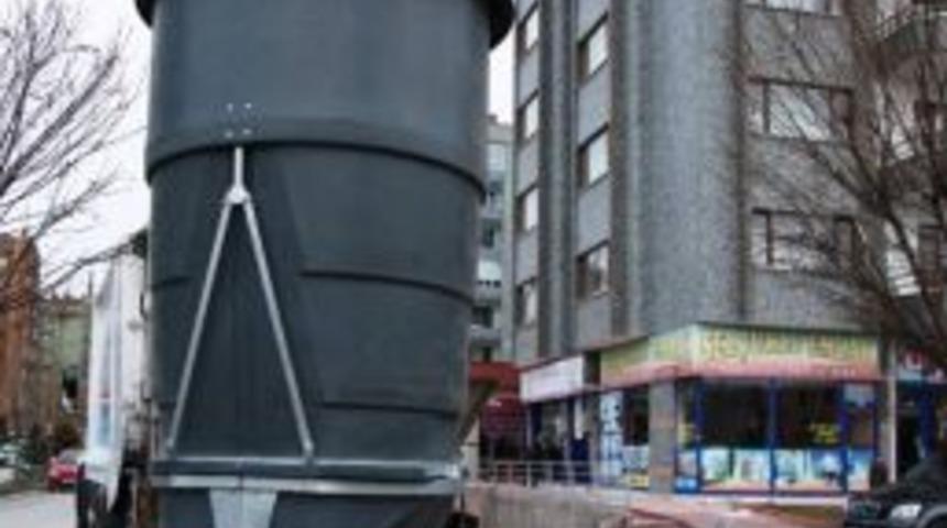 Sel&ccedil;uklu&rsquo;da Tasarruf Ettiren &Ccedil;&ouml;p Konteynerleri