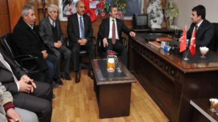 Başkan Tahmazoğlu Mhp İl&ccedil;e Başkanı G&ouml;k&ccedil;ek'i Ziyaret Etti