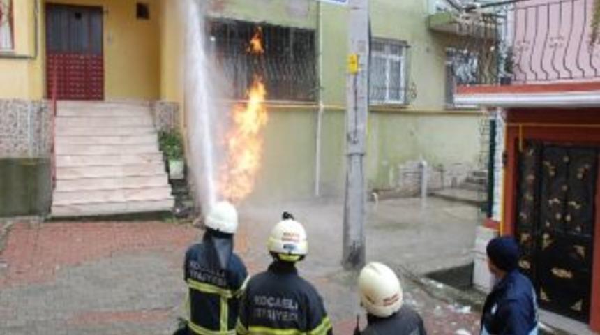 Doğalgaz Kutusu Alev Aldı