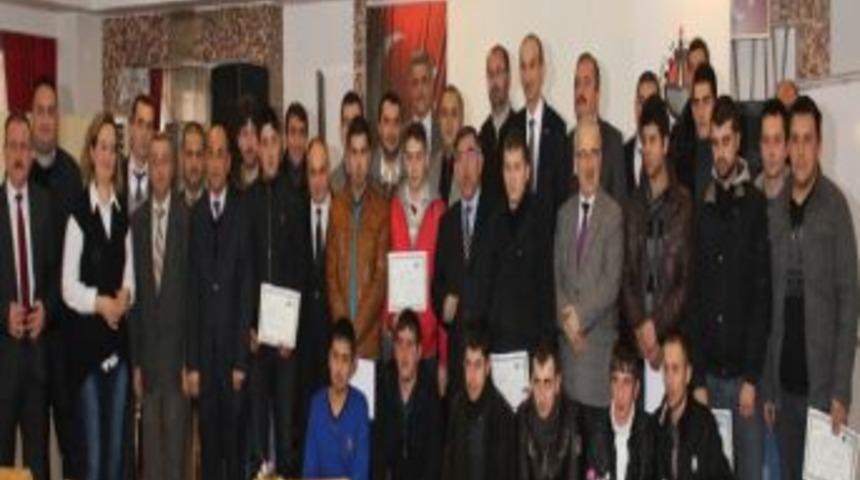 Uzmanlaştırılmış Meslek Edindirme Kursunu Tamamladılar
