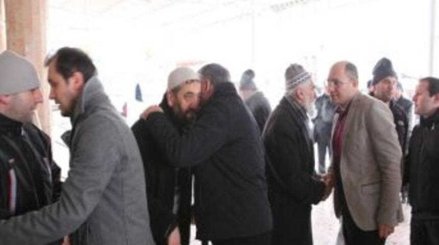 To&ccedil;oğlu&rsquo;ndan Demir Ailesi&rsquo;ne Başsağlığı