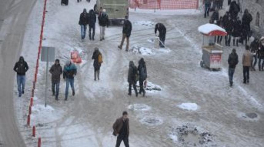 Bolu&rsquo;da Okullar Bir G&uuml;n Tatil