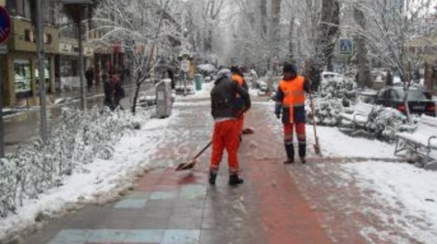 İzmit Belediyesi İş Başında