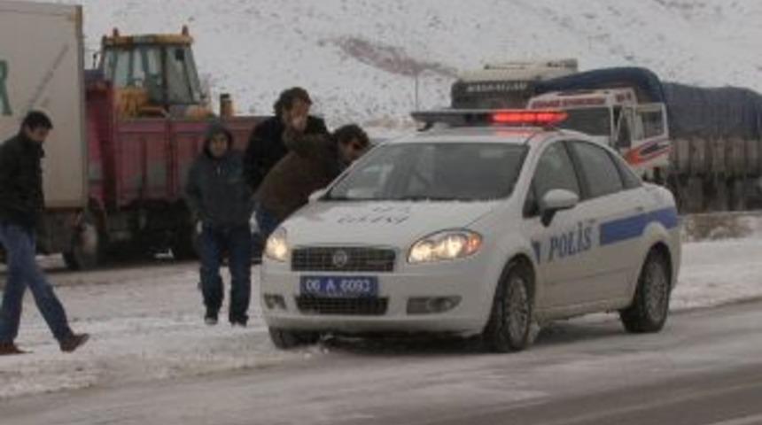 Aksaray-Ankara Karayolu Trafiğe Kapandı