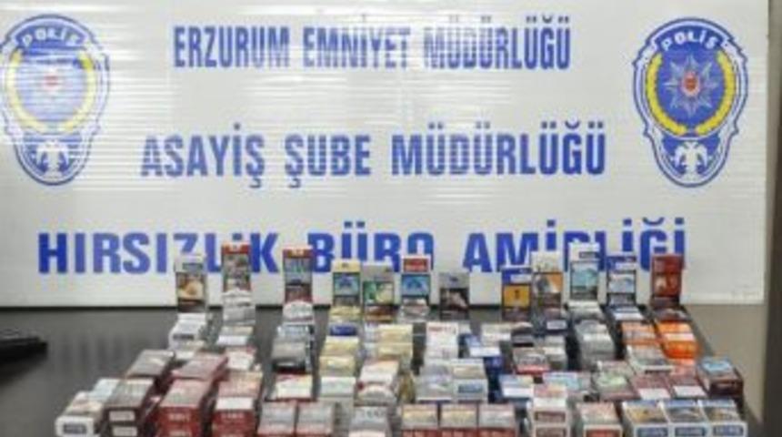 Sigara Hırsızları Kameraya Yakalandı