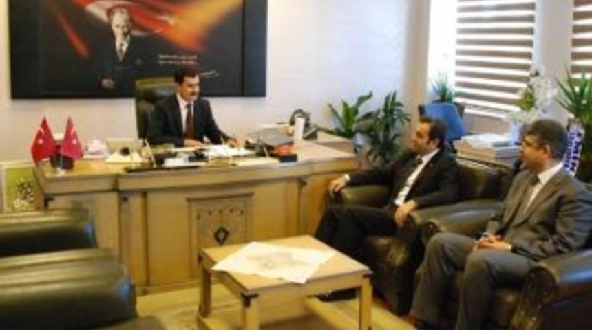 Şutso'dan Bin 136 &Ouml;ğrenciye Kaban