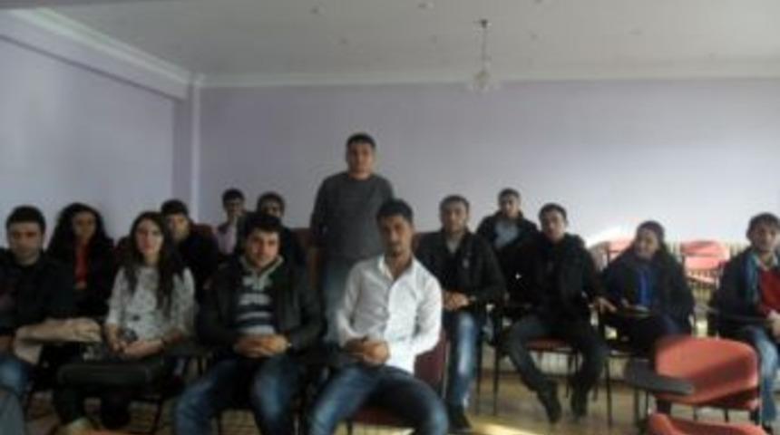 Kağızman'da beden dili ve diksiyon semineri