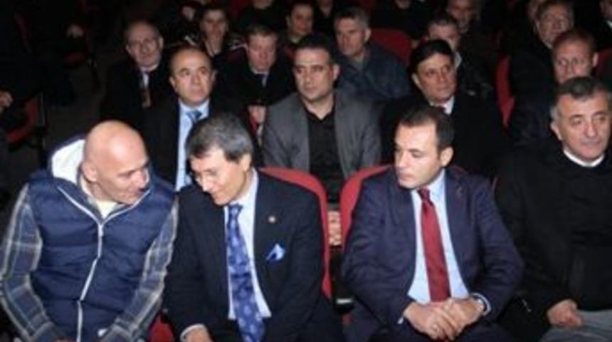 Kartal&rsquo;da muhtarlarla toplantılar s&uuml;r&uuml;yor